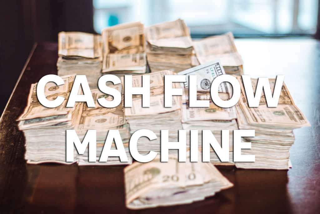 how much does a laundromat make a year